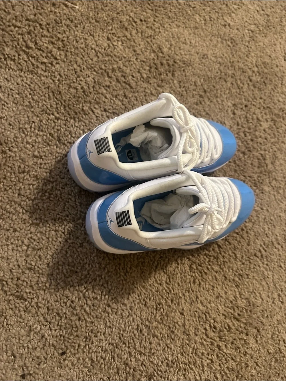 Jordan 11 retro low Men's Low-Top Athletic Sneakers in White and Light Blue